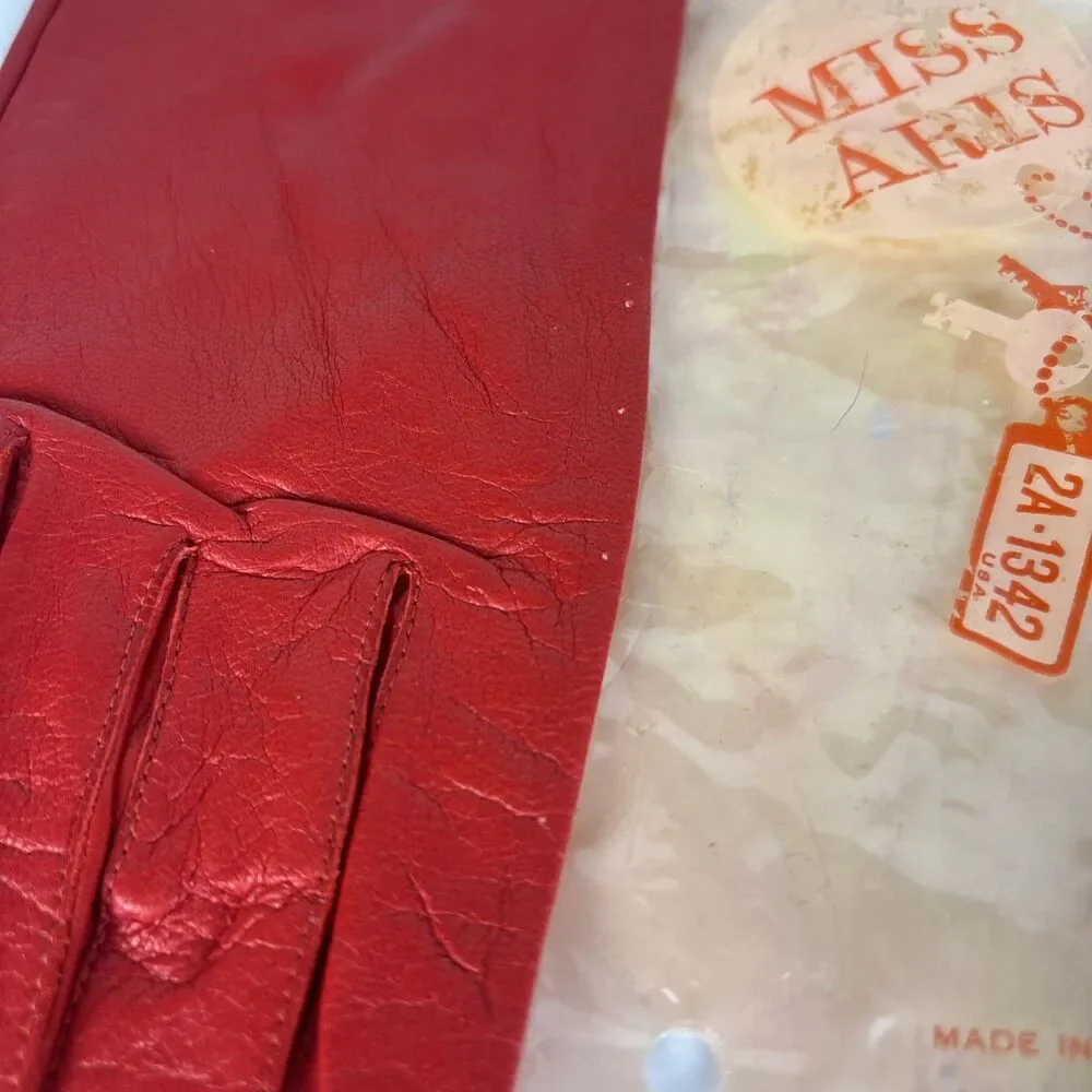 VTG Miss Aris Women's Red Leather Gloves Size 7 1/2 7.5 Wrist Length